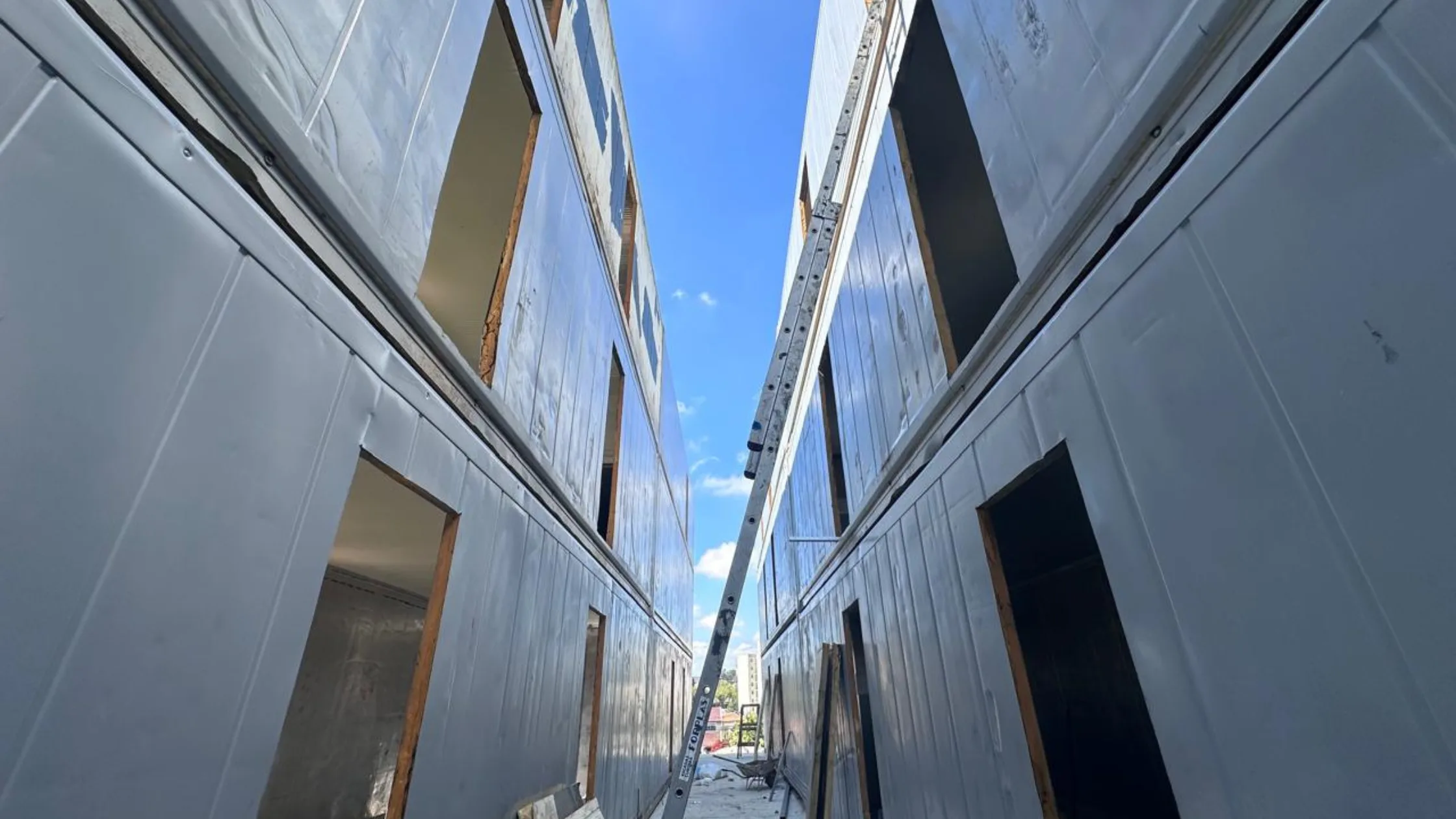 Vila container com kitnets para locação